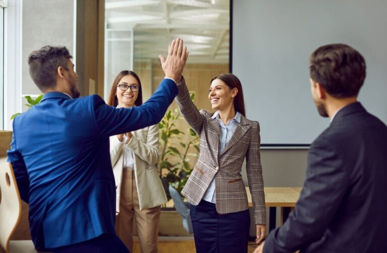 El liderazgo también impacta la experiencia laboral